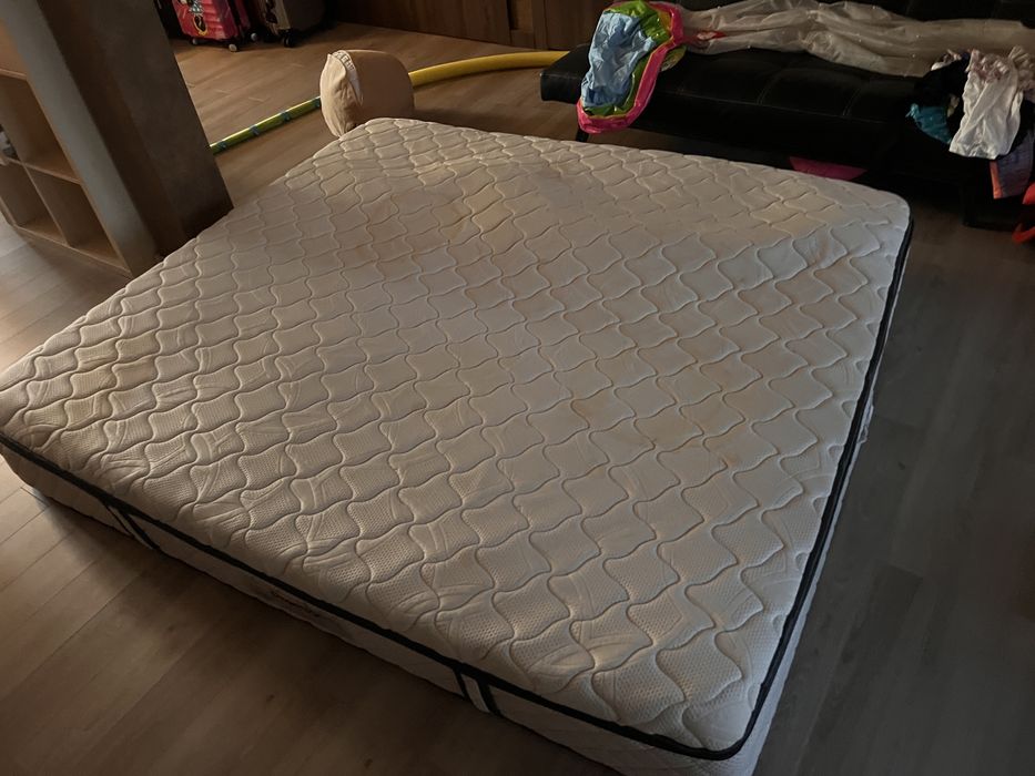 Vand saltea mobexpert in stare buna