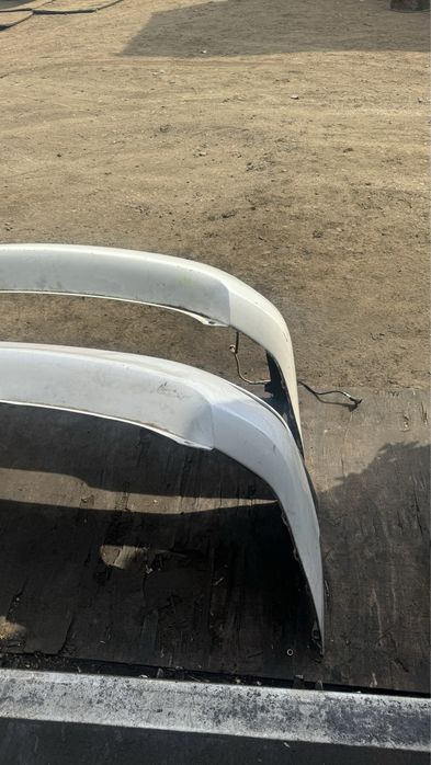 Задний бампер Lexus RX 330. 350