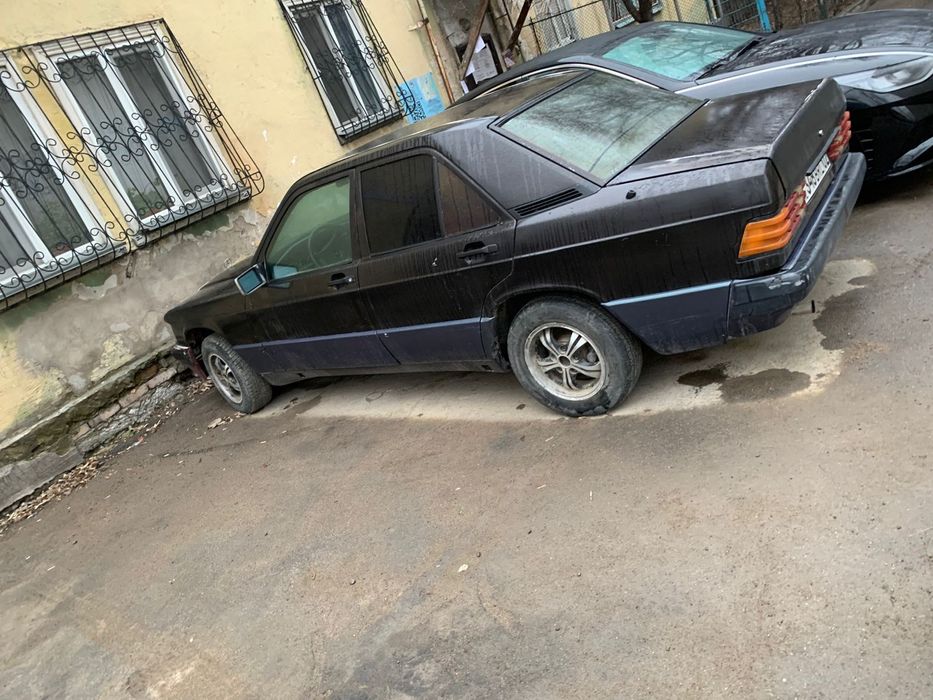 Продам Мерседес 190
