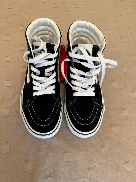 Adidasi vans marimea 36