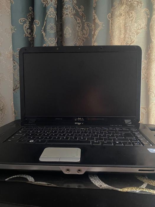 Vând laptop DEEL în stare bună