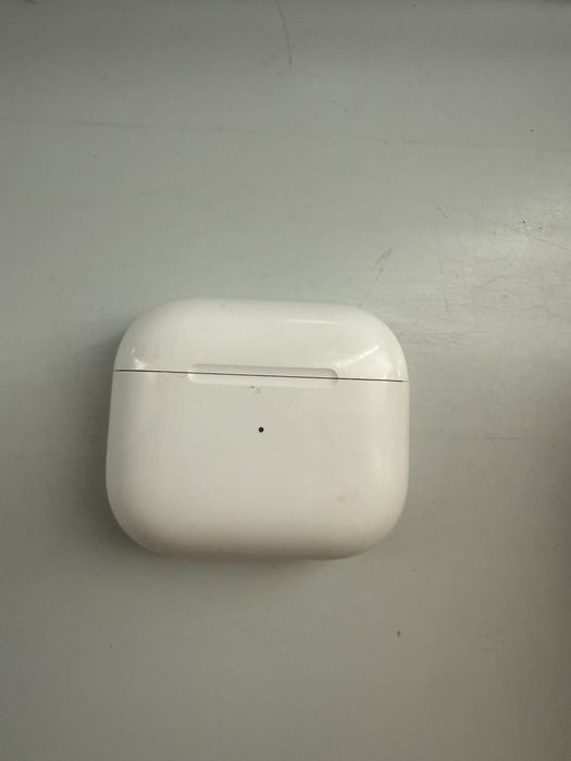 AirPods 3 продаются