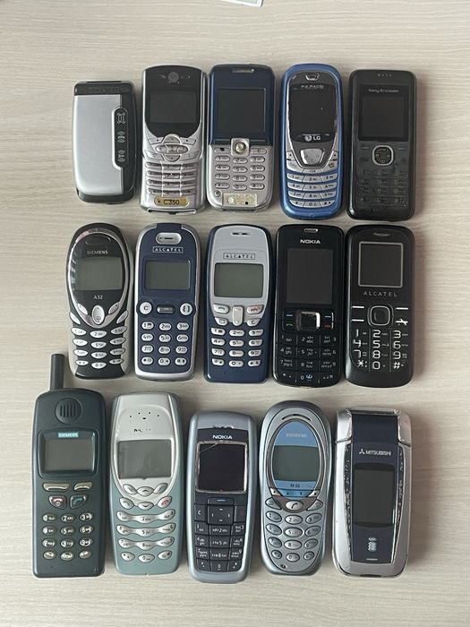 Телефони Nokia Siemens Alcatel Motorola LG Sony Ericsson Mitsubishi