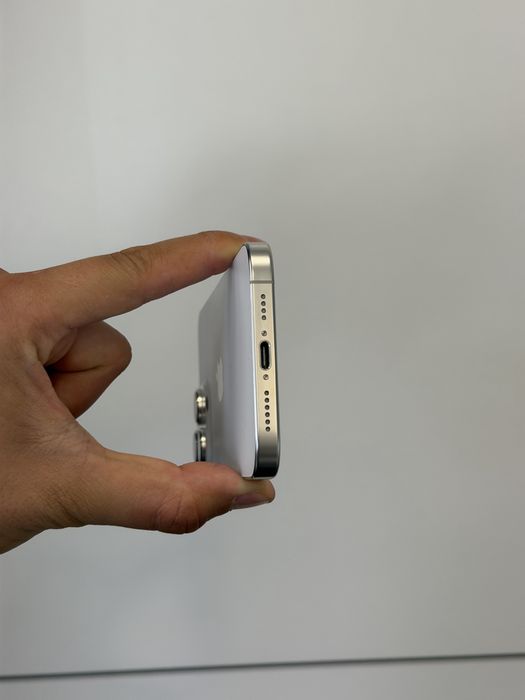 iPhone 16 PRO MAX 100% батерия