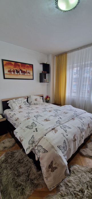 Cazare in Curtea de Arges-apartament 2 camere ,ultracentral