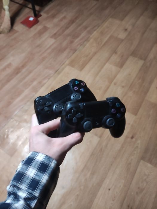 Playstation 4 slim