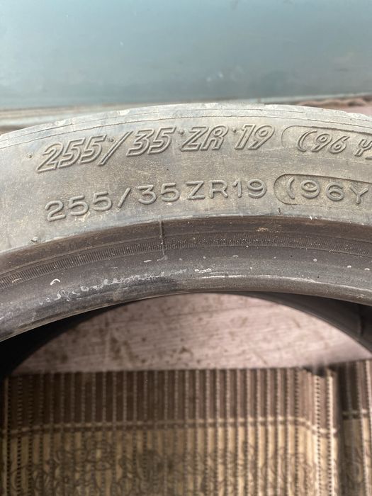 Продам шины в хорошем состояние