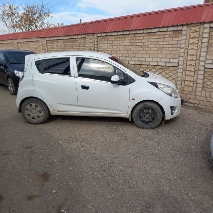 Арзон Спарк мошинаси сотилади