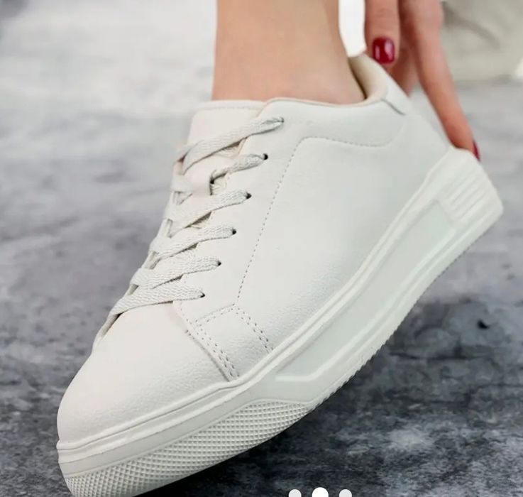 Pantofi sport versatili
