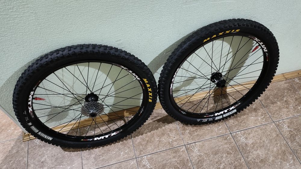 Commencal Supreme DH v3