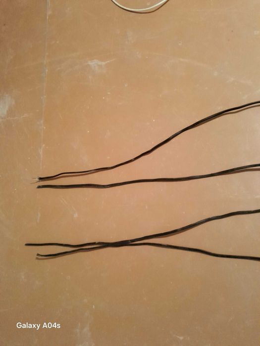 Поодается кабель АВВГ 2×4