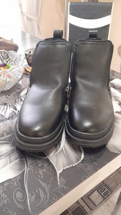 Продам Зимнии полусапожки