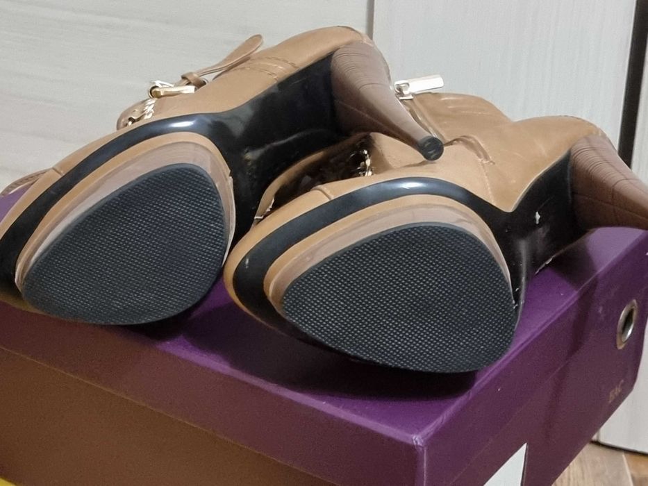 Женская осенняя обувь