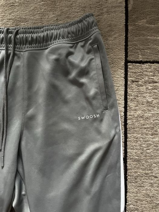 Pantaloni de trening lungi Nike swoosh gri