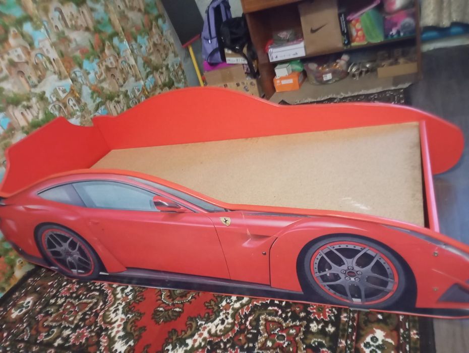 Кровать машинка продам