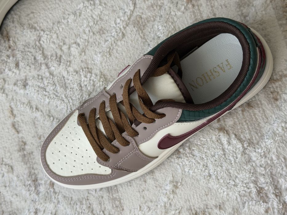 Кроссовки под nike