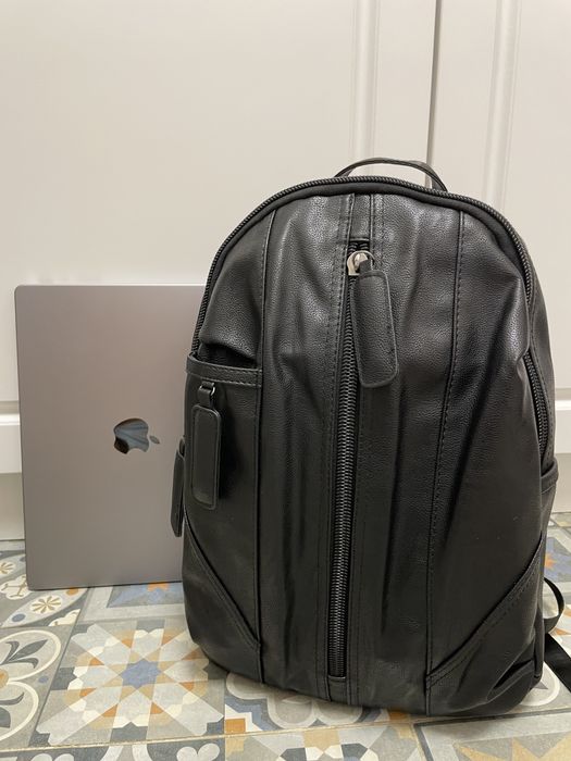 Кожаный рюкзак