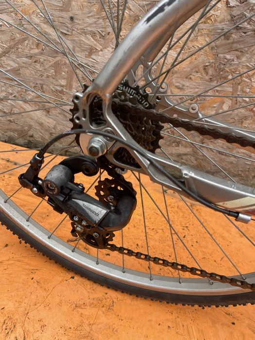 Bicicleta cadru dama carrera crossfire roti 28” cadru aluminiu