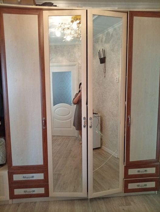 Продаю шкаф прихожую