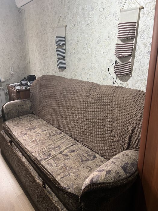 Продам диван не ДОРОГО