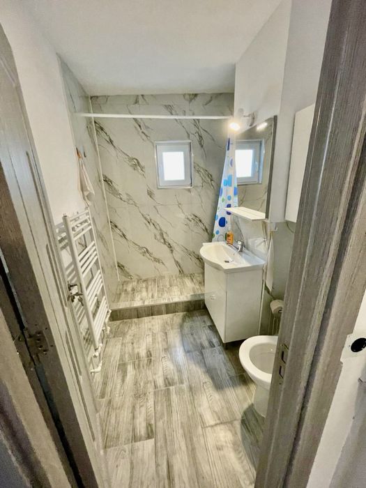 Inchiriez Apartamet 3 Camere Decomandat Prima Inchiriere Bistrita Lac