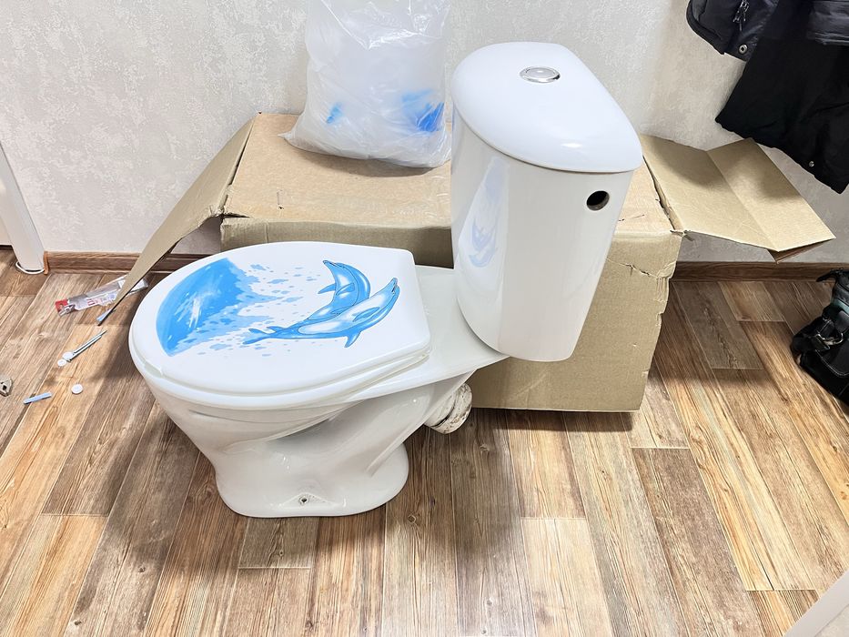 Продам унитаз в рабочем состоянии