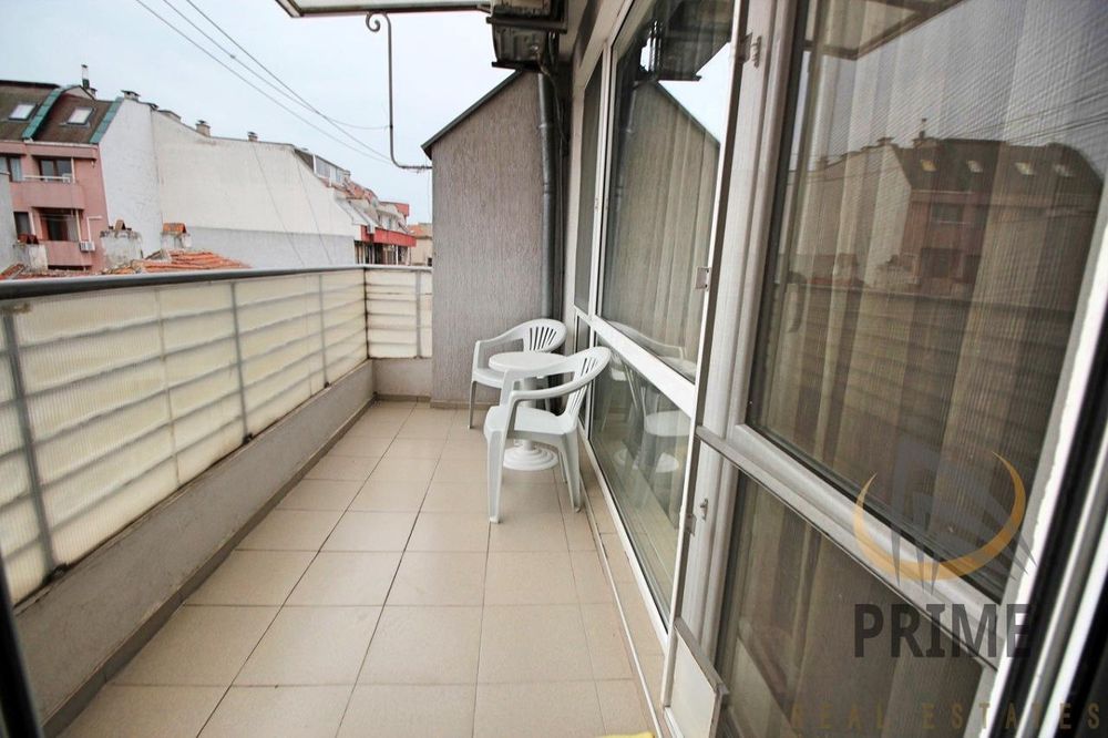 Дава се под наем Двустаен апартамент в Бургас, Център - 69 кв.м за 510 € - Снимка #13