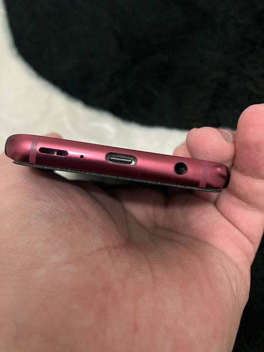 Срочно Samsung s9 64 gb red