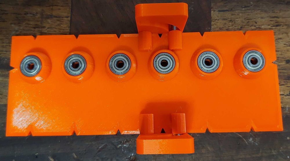 Sablon mobila din plastic dur pentru gauri rafturi polite v.2