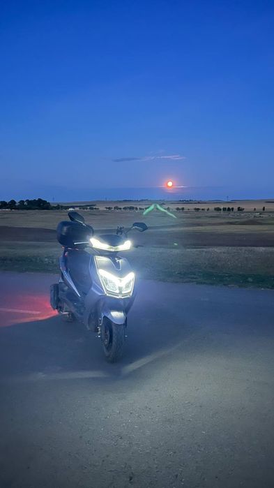 Продаю мопед скутер