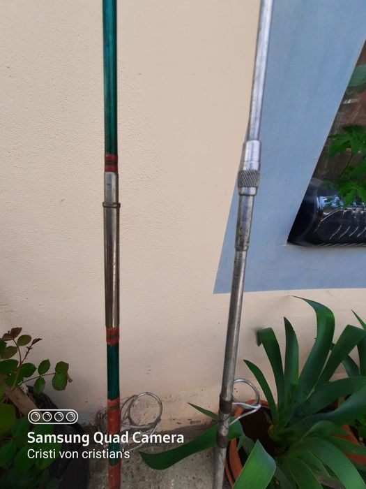 Vand sau achimb 2 lansete comuniste