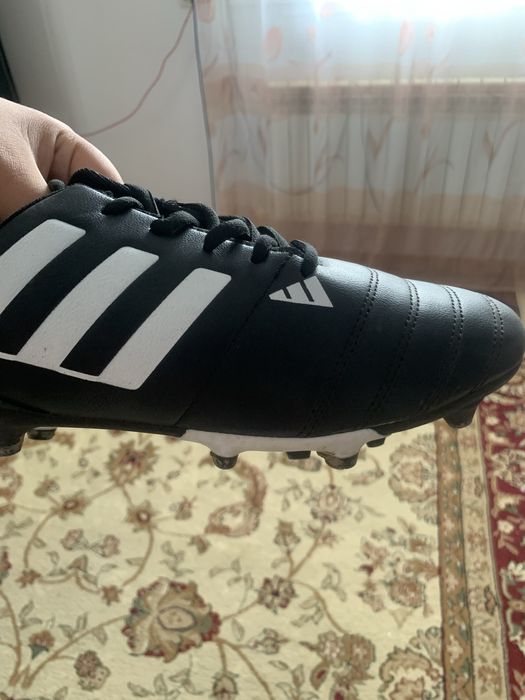 Бутсы с шипами 43 размера