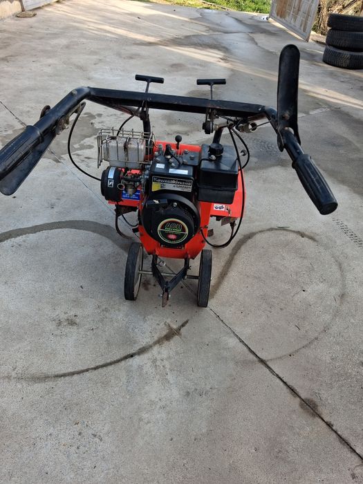 Продавам мотофреза