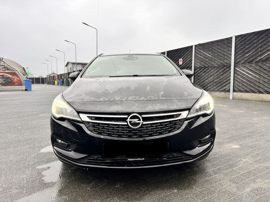 Opel Astra 2019 / Benzină / Încălzire volan + scaune / Istoric real