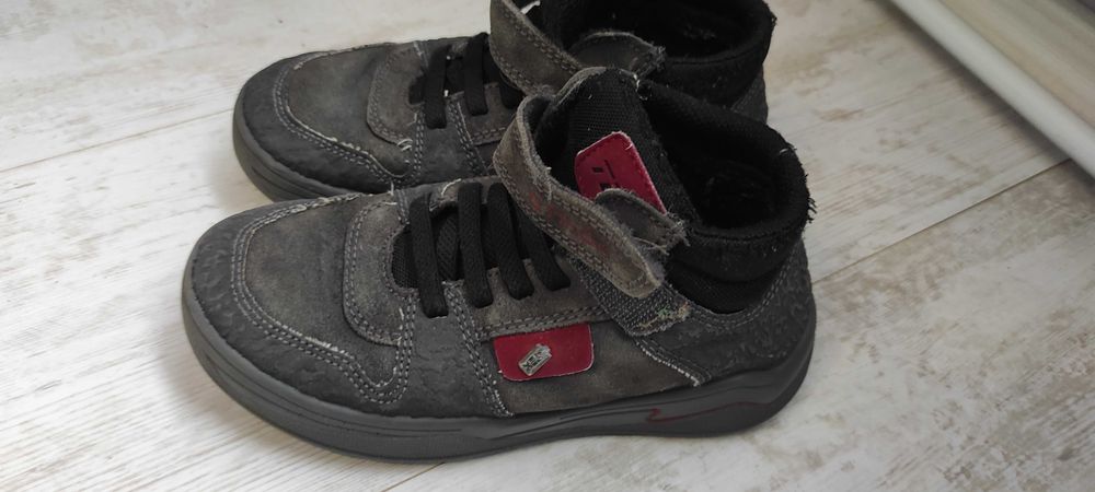 Боти 34 номер с подарък маратонки