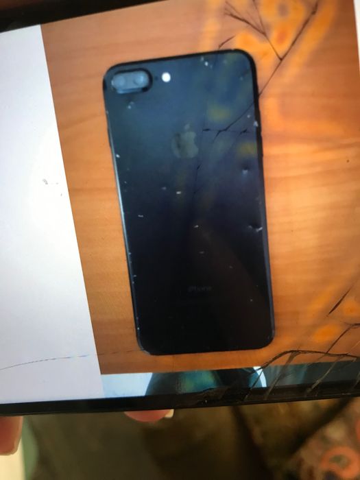 Айфон 7+ продамм