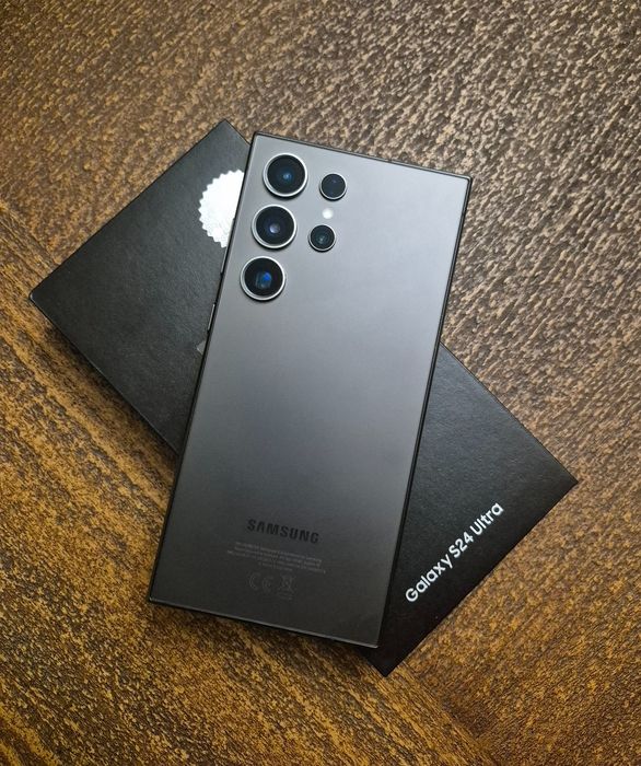 S24 ultra 256gb фулл комплект