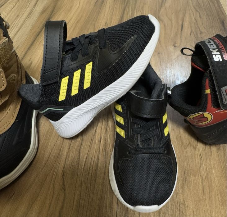 Детски маратонки adidas , skechers , ботуши размер 22 и 23