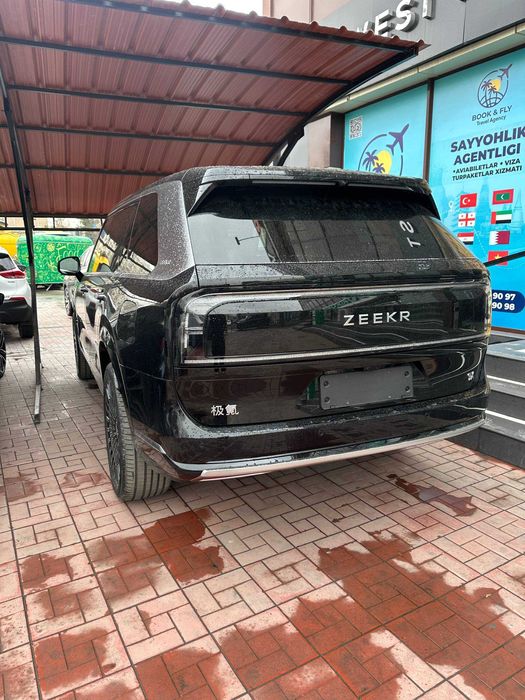 продается новый Zeekr 9x Ultra Full 70 в Ташкенте