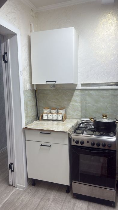Кухонный гарнитур +газплита
