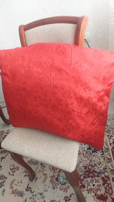 Подушки перьевые 5000 тг