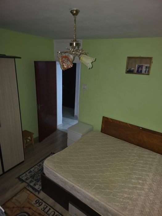 Vând apartament cu 2 camere conf 1 titan