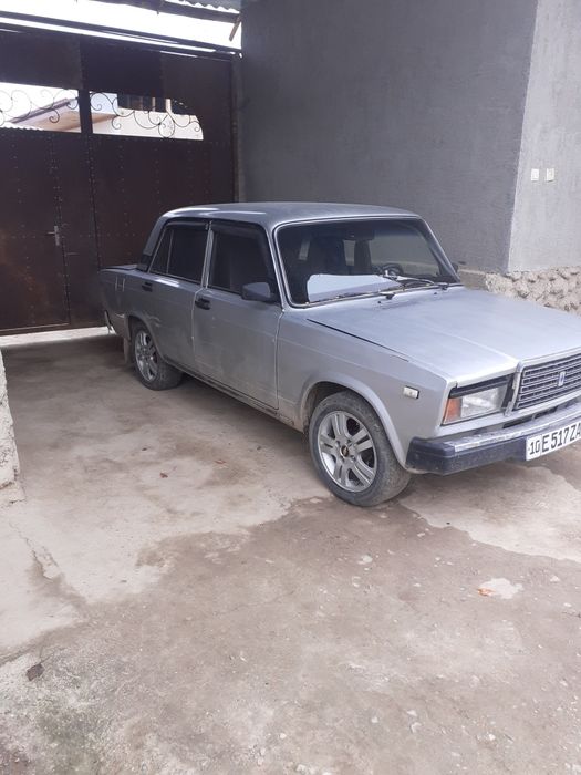 Vaz 2107 yili 1996 motor 06