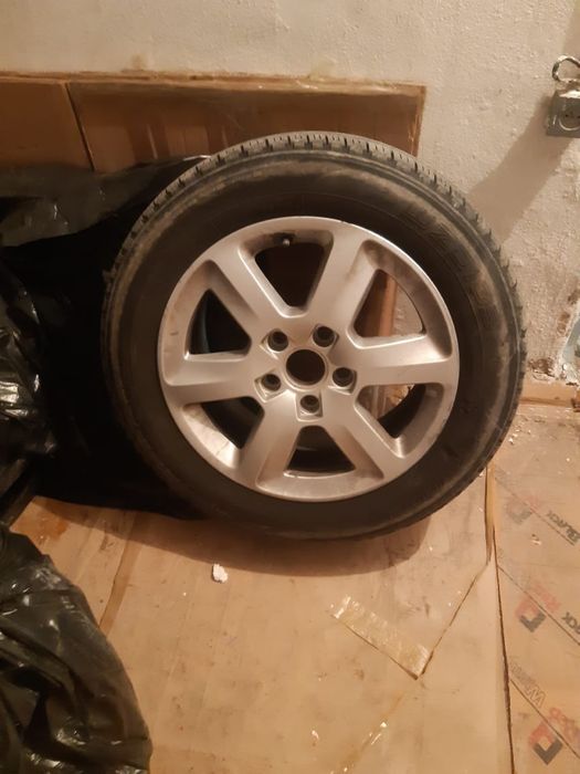 Продам резину с дисками комплект 235/60R18