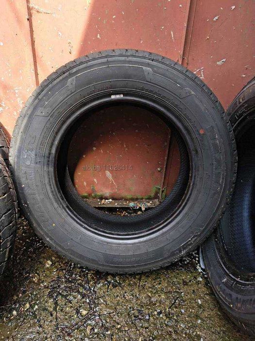 2 бр. Употребявани летни гуми за бус или ван Nexen Roadian CT8 215/65 R16C в много добро състояние