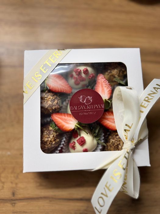 Подарите любимым клубнику в шоколаде