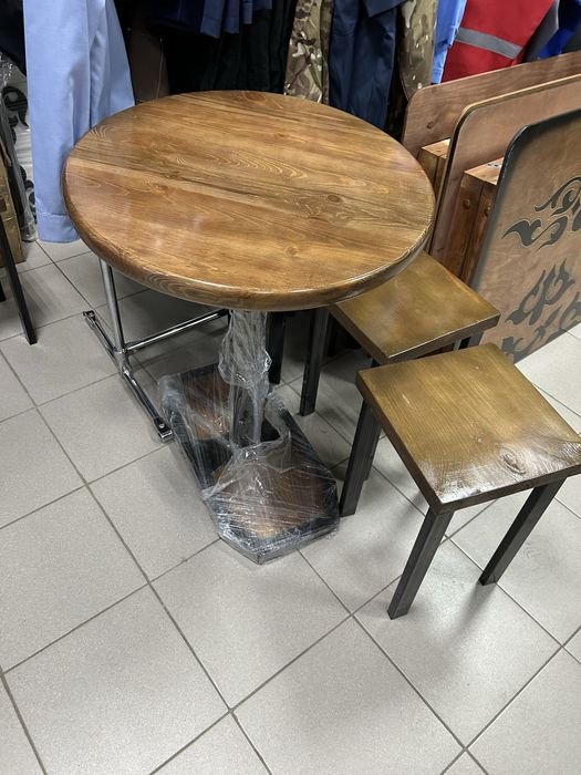 Продам стол 40000