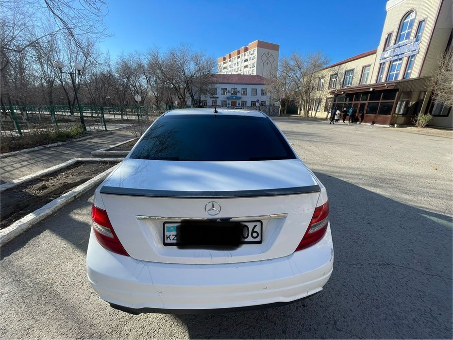 Мерседес  C180 автомат