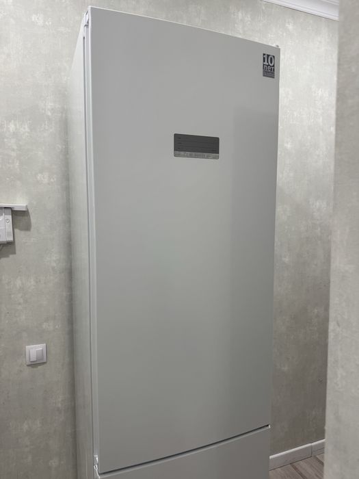 Холодильник двухкамерный