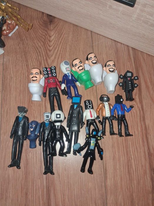 Skibidi toilet фигурки